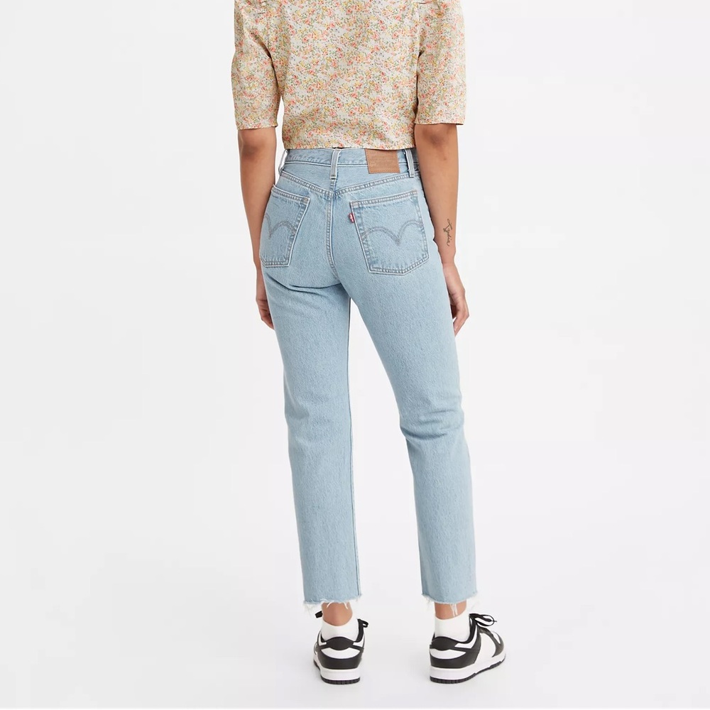Levi’s Wedgie Icon Fit High Waist Straight Leg Jeans